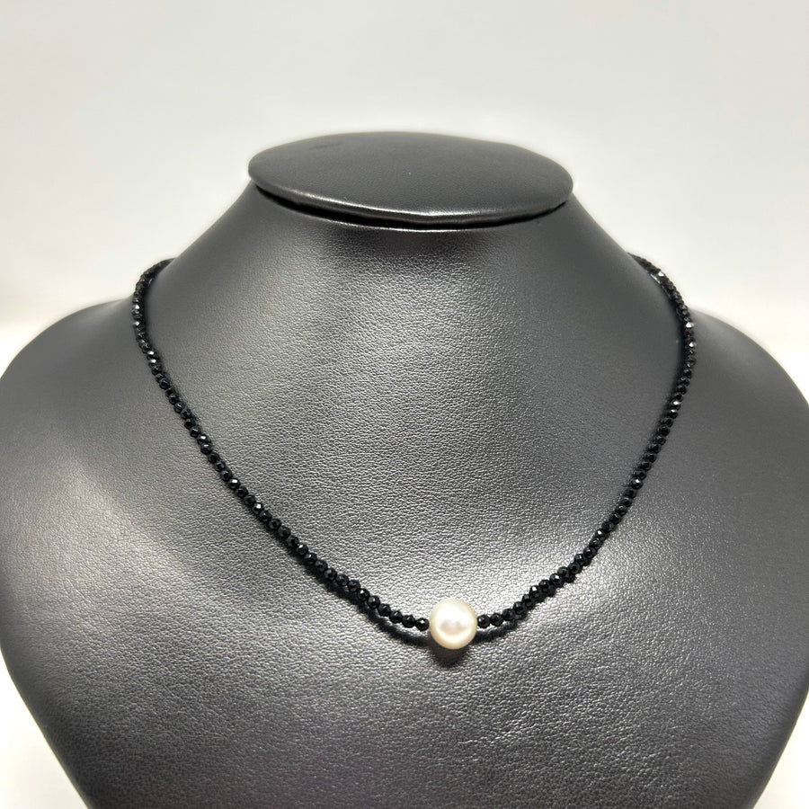 COLLAR ESPINELA PERLA